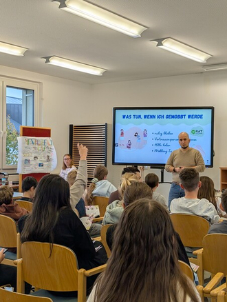 pxl 20251009 085730208